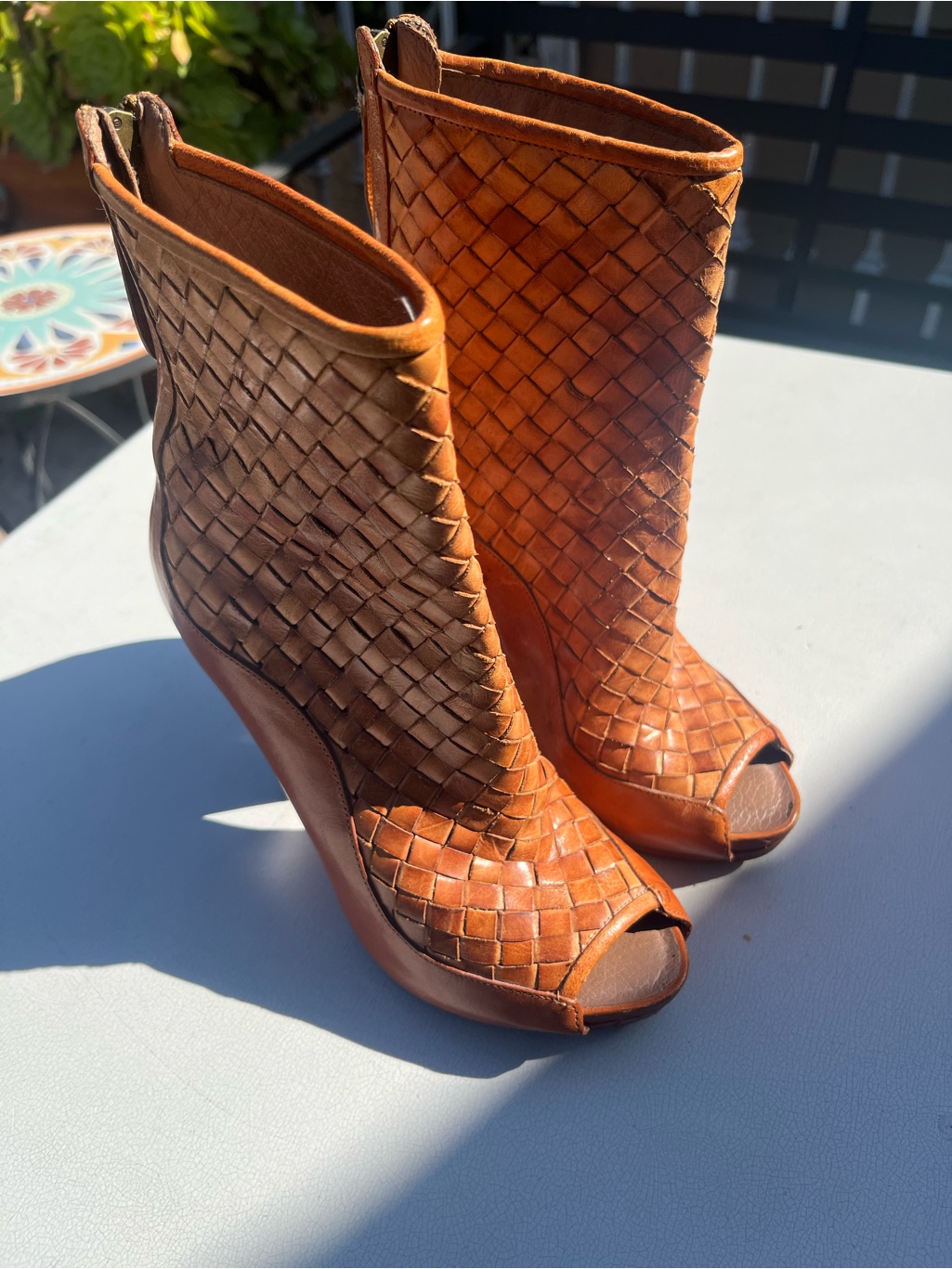 Ugg Collection Onorina Leather Woven Open Toe - Sz 6